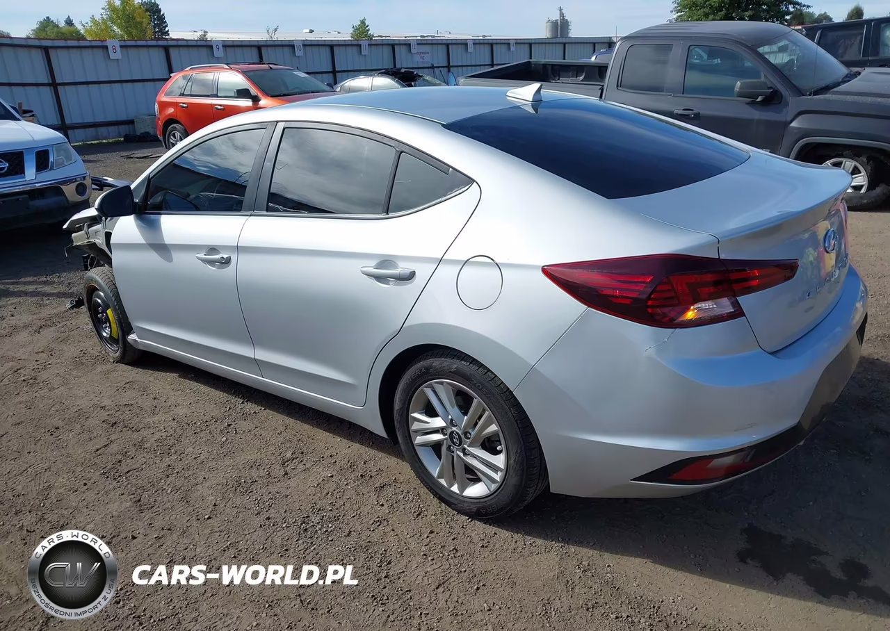 2020 Hyundai Elantra Sel VIN:5NPD84LF5LH521904 - 3