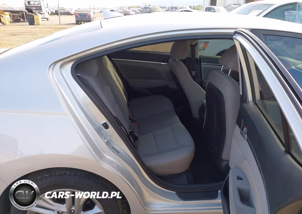 2020 Hyundai Elantra Sel VIN:5NPD84LF5LH521904 - 8