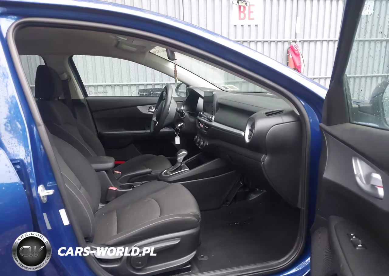 2023 Kia Forte Lxs VIN:3KPF24AD9PE641114 - 5