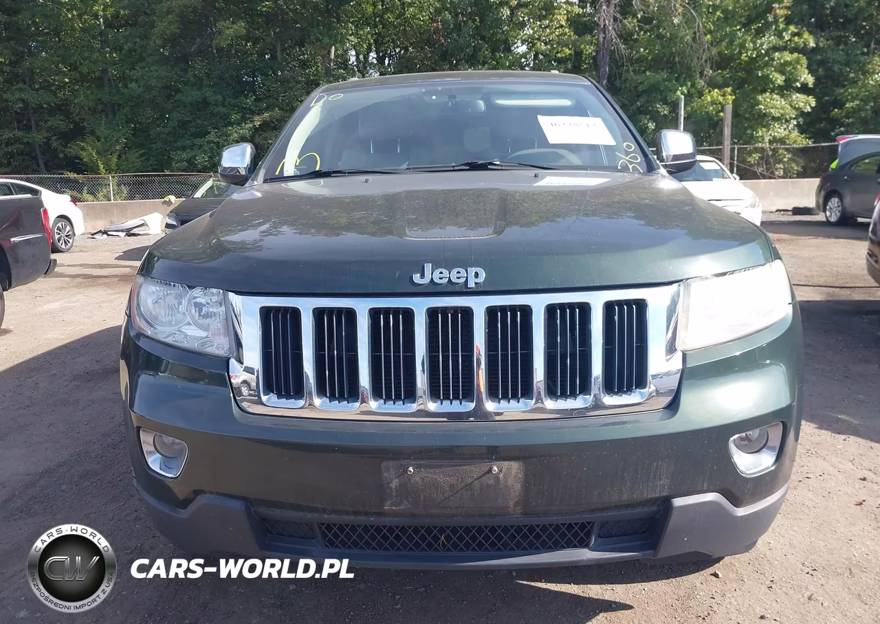 2011 Jeep Grand Cherokee Laredo VIN:1J4RR4GT9BC541628 - 12