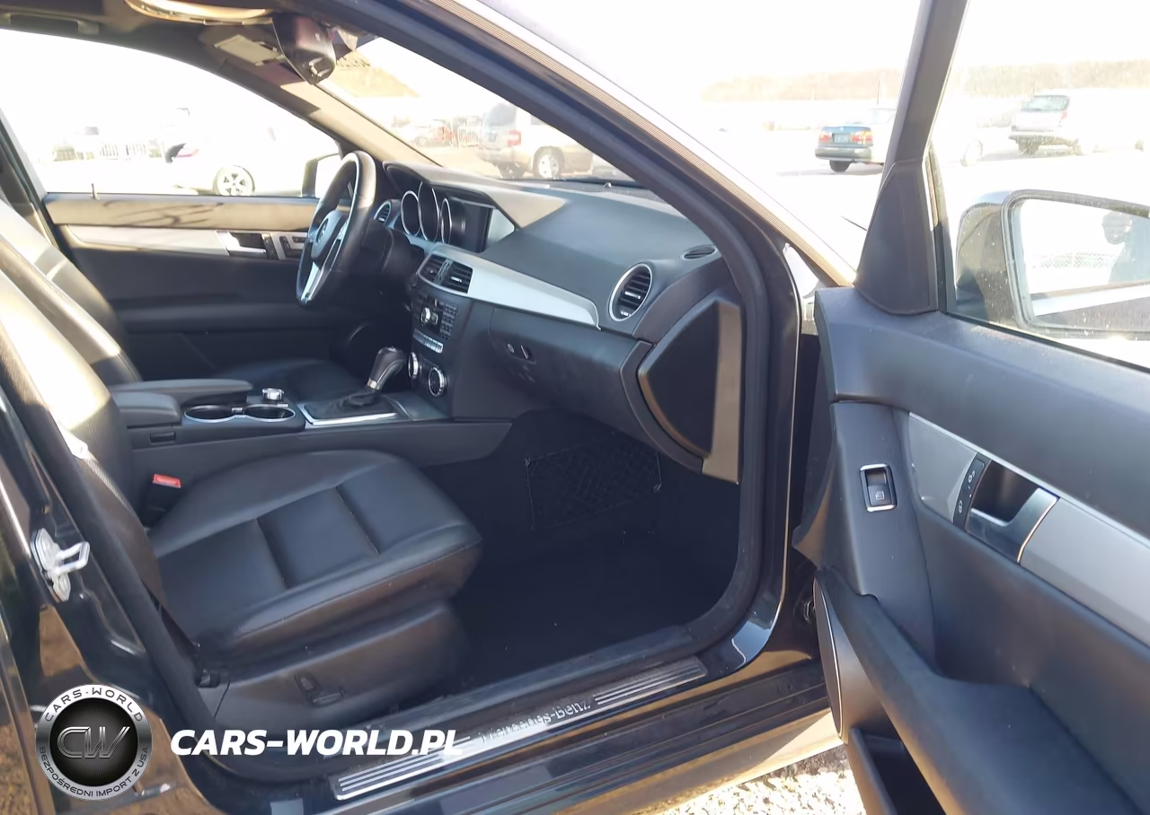 2012 Mercedes-Benz C 250 VIN:WDDGF4HB7CR207484 - 5