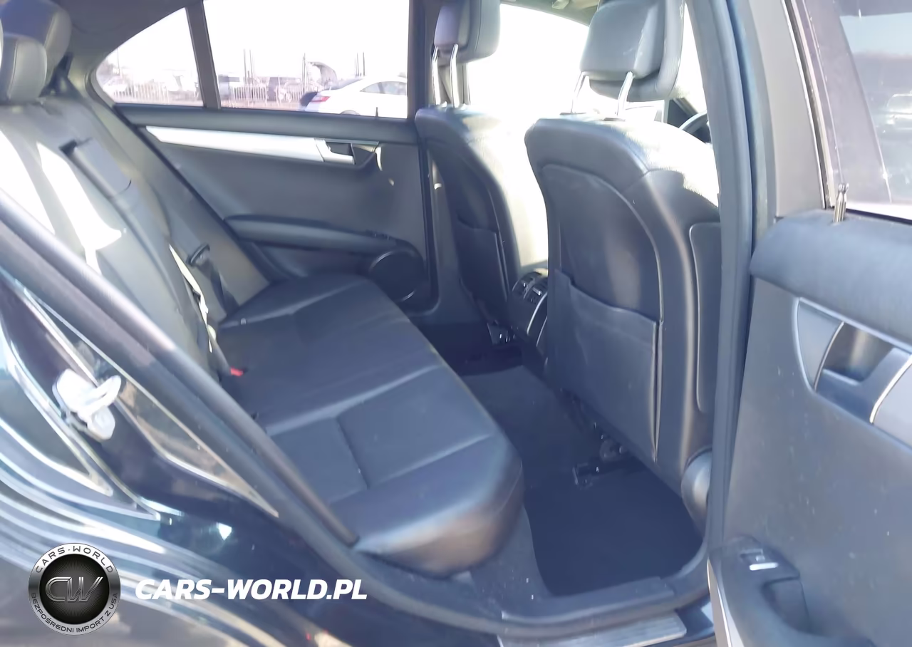 2012 Mercedes-Benz C 250 VIN:WDDGF4HB7CR207484 - 8