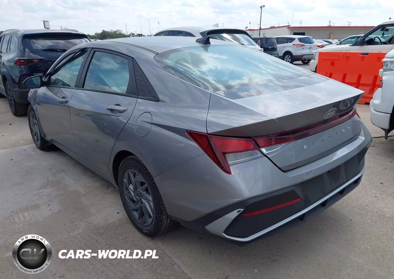 2024 Hyundai Elantra Sel VIN:KMHLM4DG5RU784970 - 3