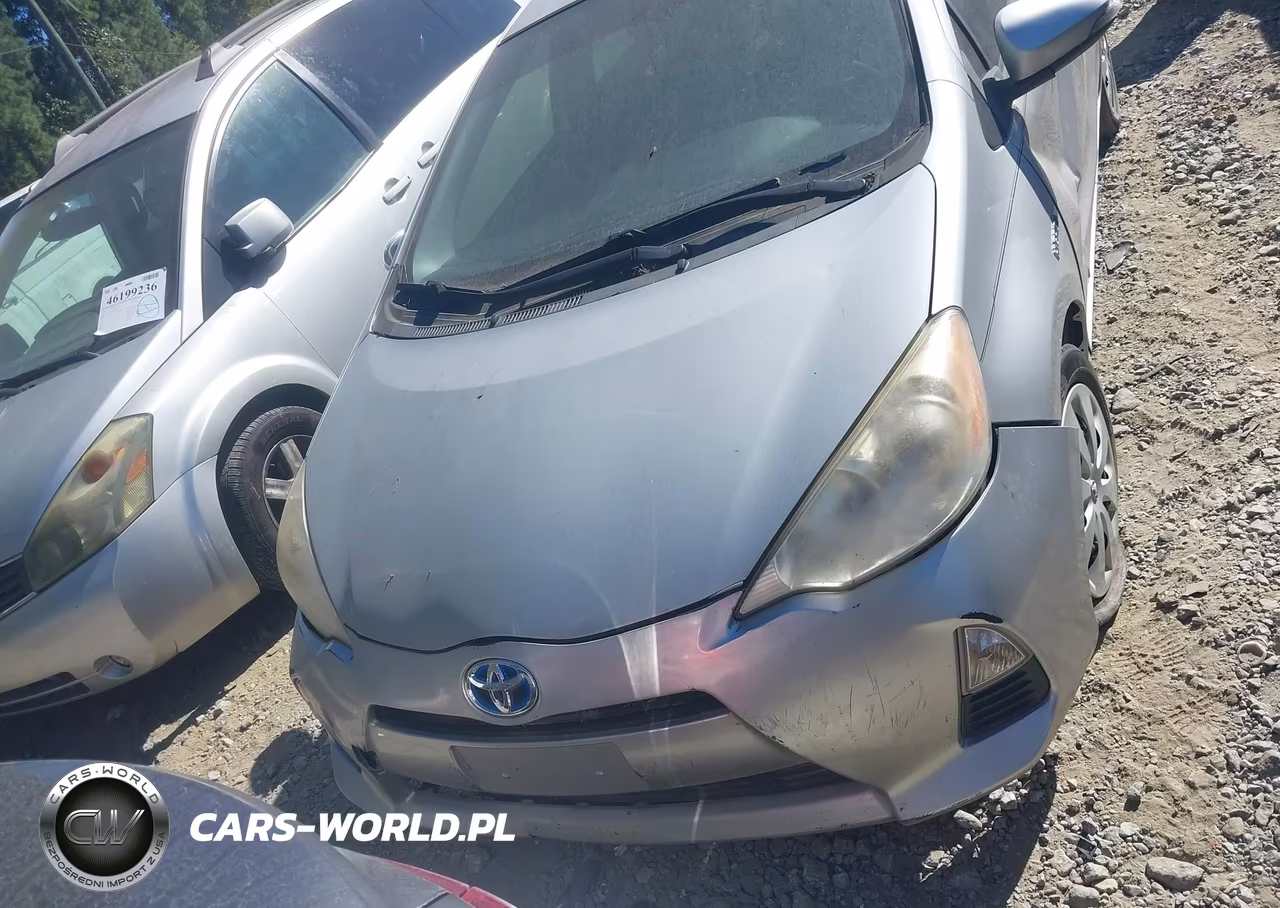 2014 Toyota Prius C One VIN:JTDKDTB39E1060169 - 12
