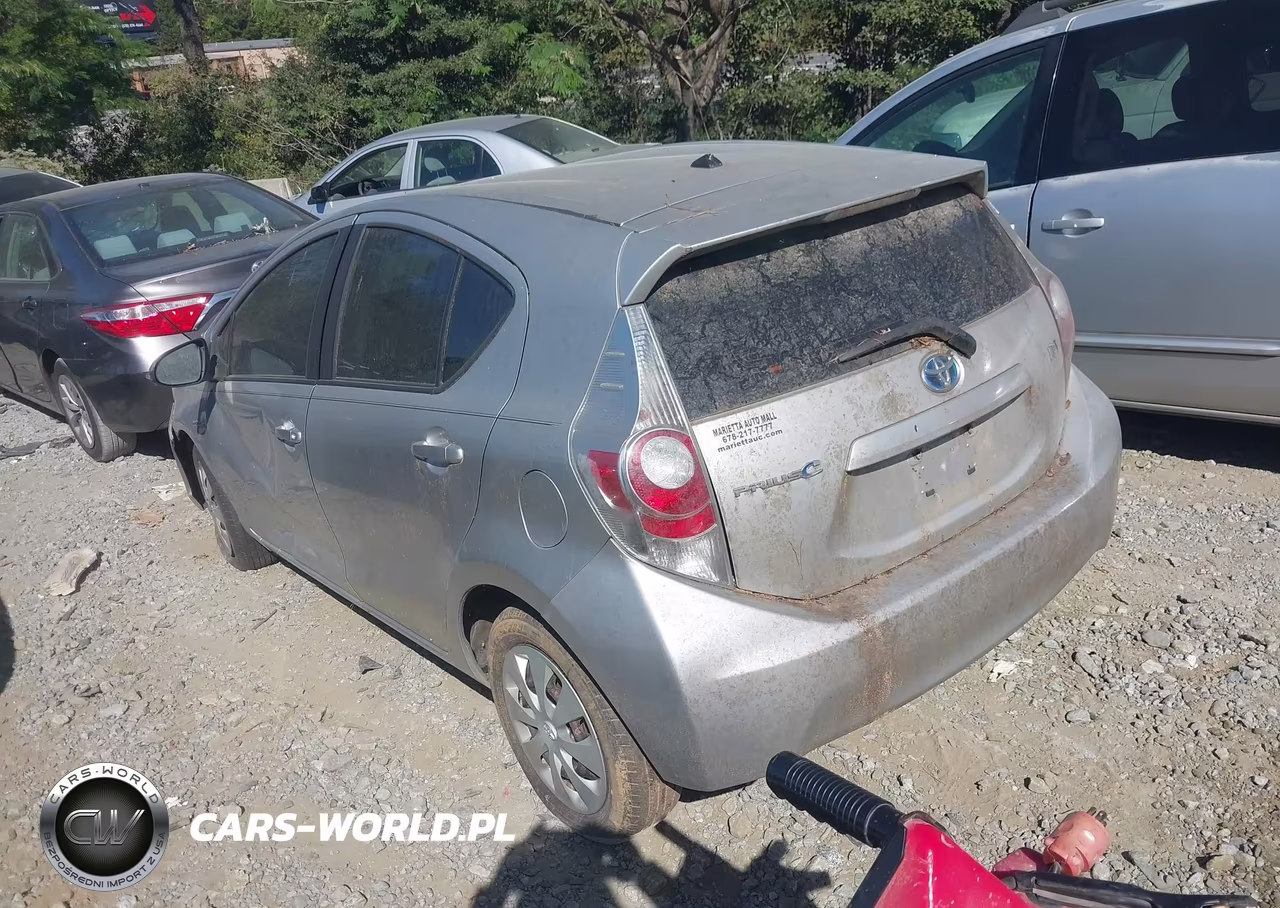 2014 Toyota Prius C One VIN:JTDKDTB39E1060169 - 3