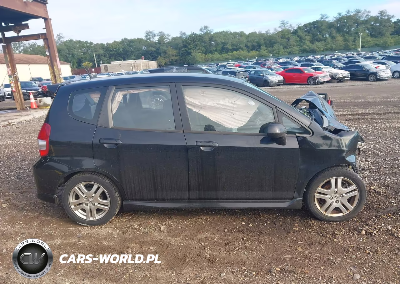 2007 Honda Fit Sport VIN:JHMGD38617S046463 - 13