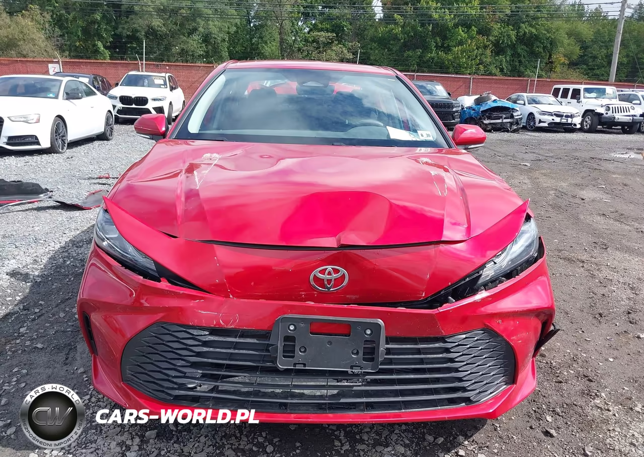 2025 Toyota Camry Le VIN:4T1DAACK6SU162000 - 12