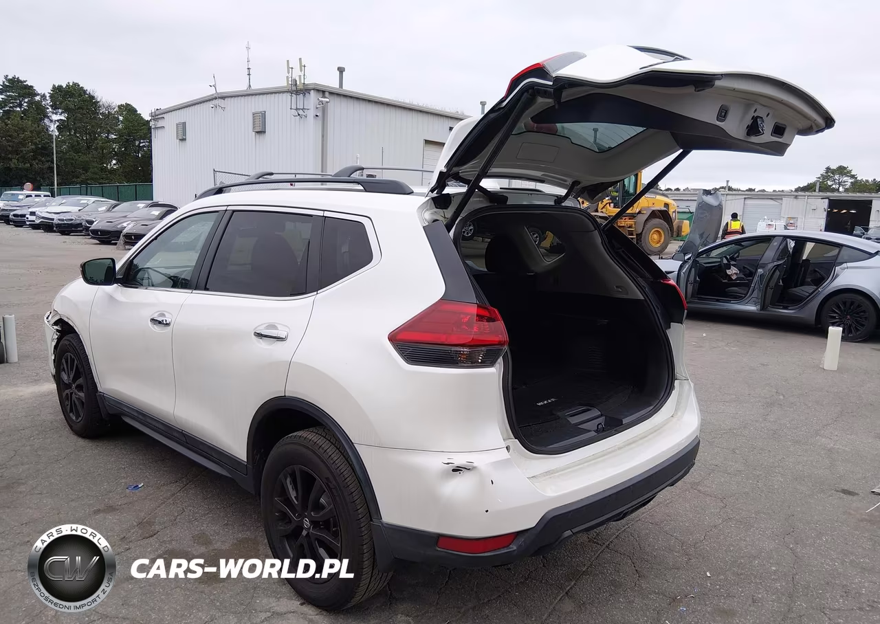 2018 Nissan Rogue Sv VIN:5N1AT2MV6JC815358 - 3