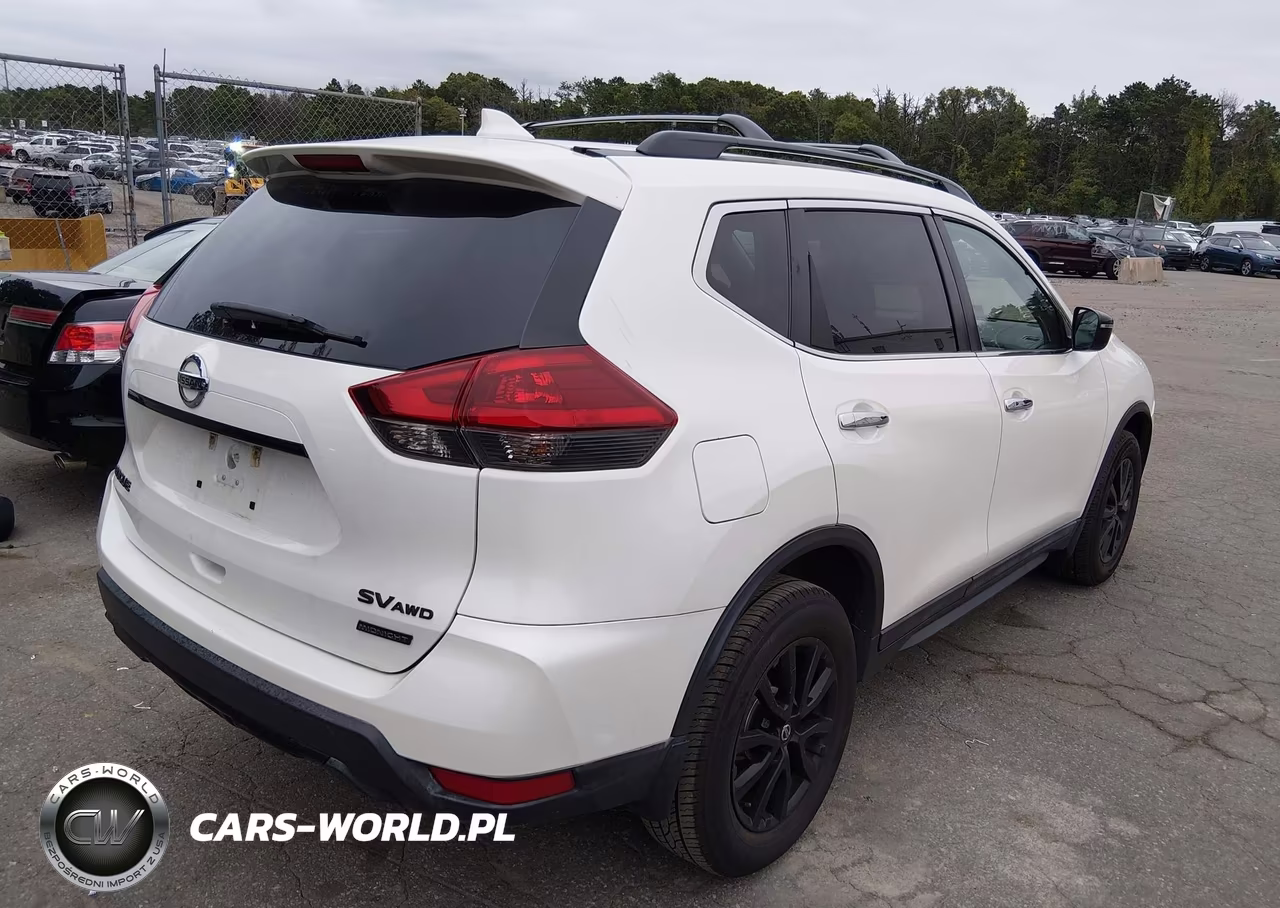 2018 Nissan Rogue Sv VIN:5N1AT2MV6JC815358 - 4