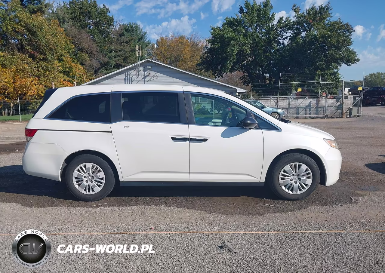 2014 Honda Odyssey Lx VIN:5FNRL5H22EB107299 - 14
