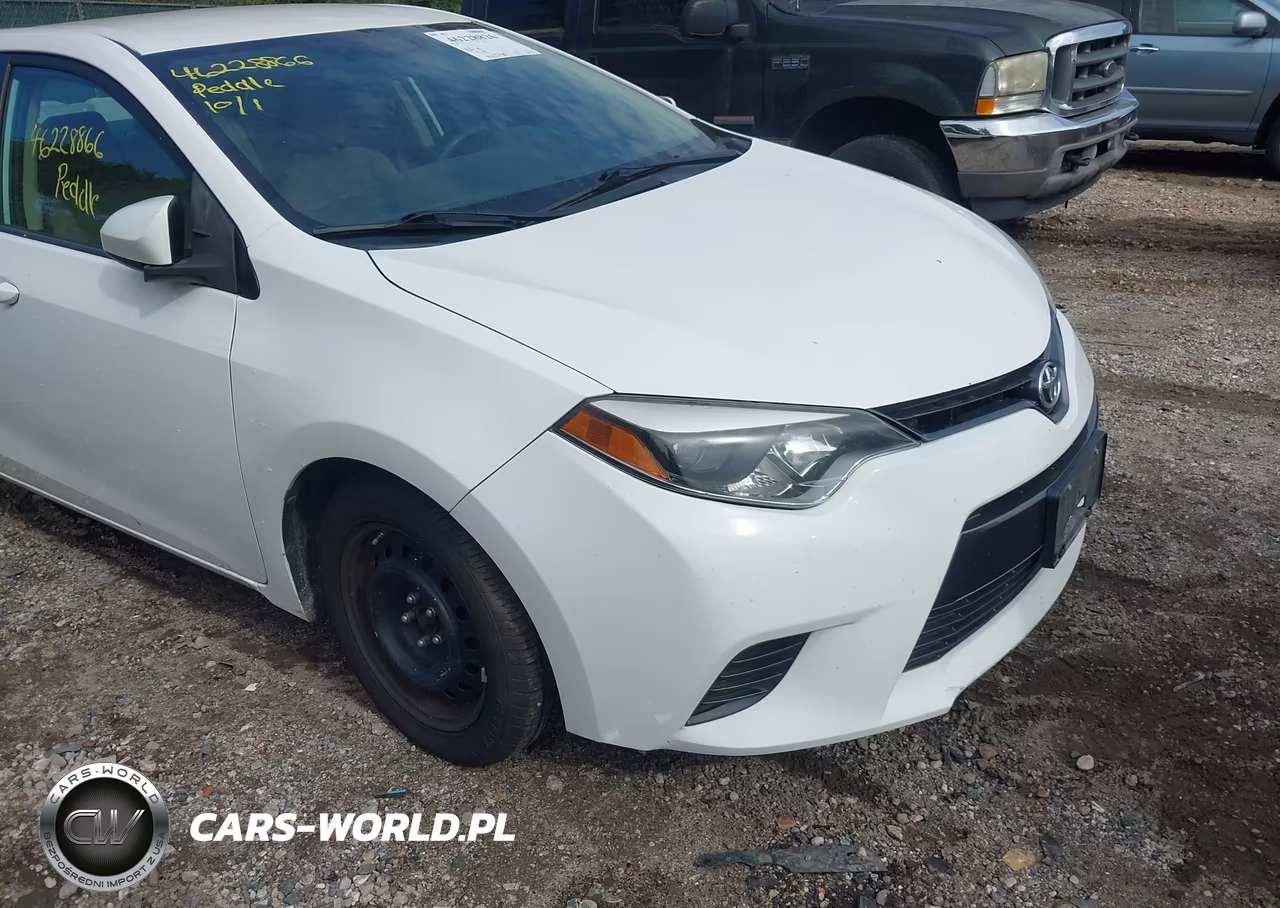 2015 Toyota Corolla Le VIN:2T1BURHE1FC399954 - 17