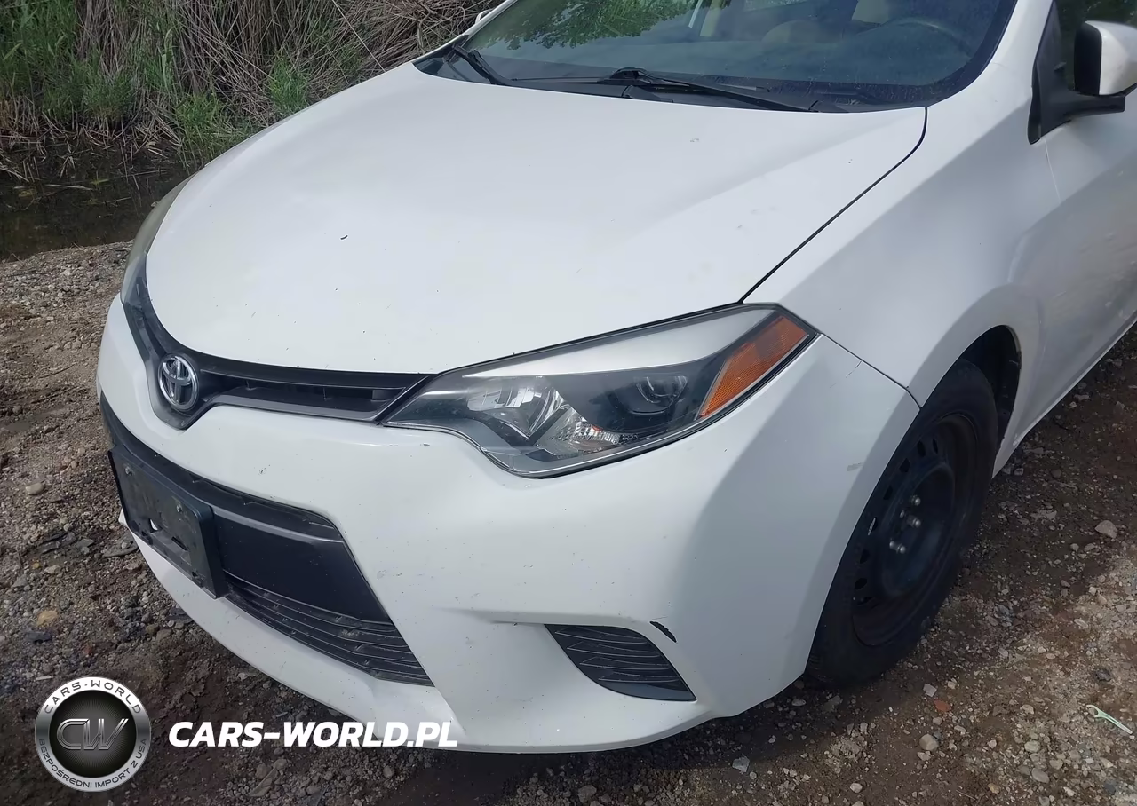 2015 Toyota Corolla Le VIN:2T1BURHE1FC399954 - 6