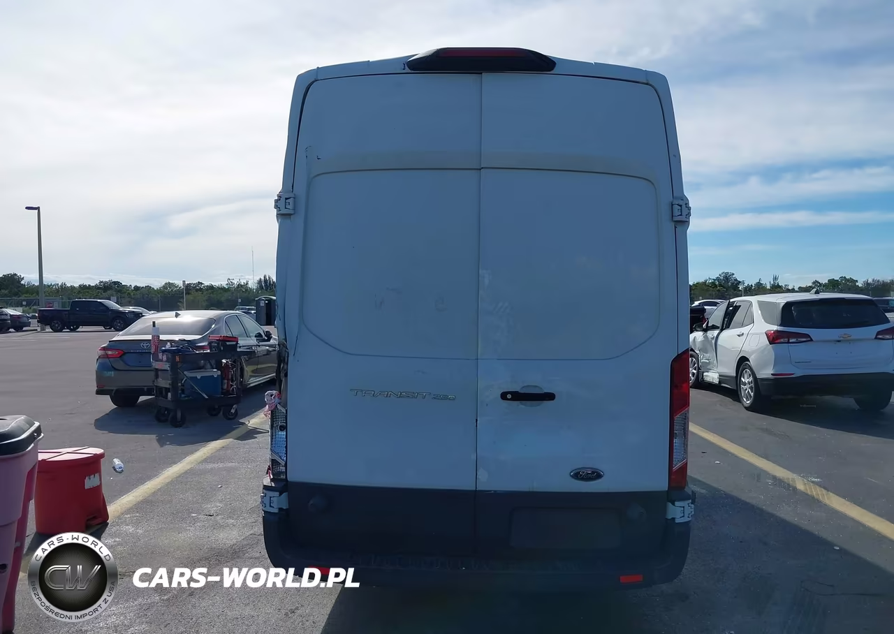 2018 Ford Transit-250 VIN:1FTYR3XM6JKA14235 - 17