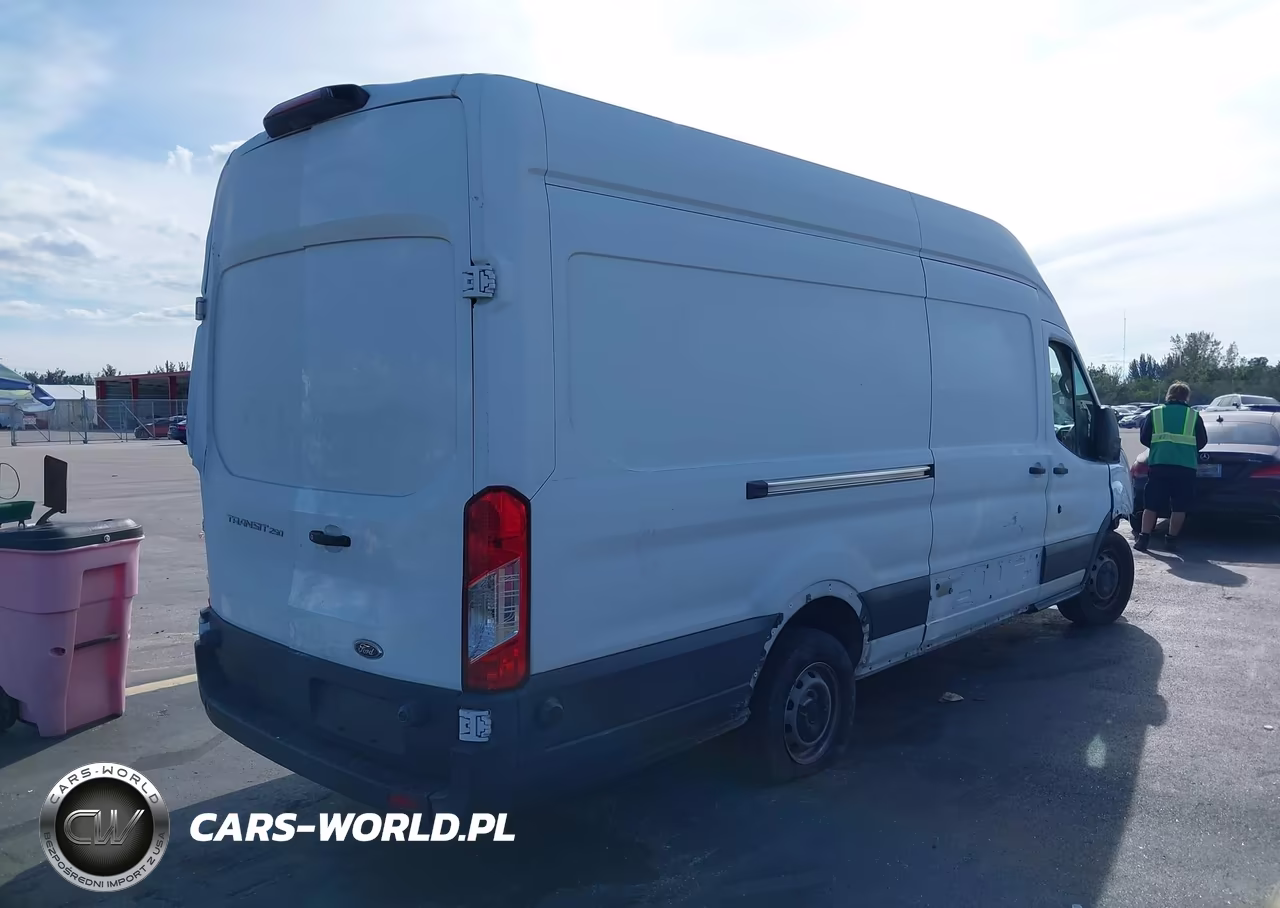 2018 Ford Transit-250 VIN:1FTYR3XM6JKA14235 - 4