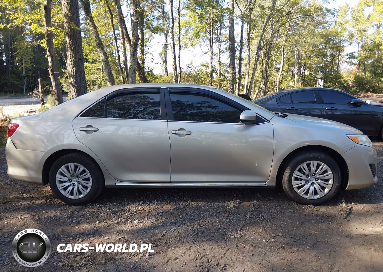 2013 Toyota Camry Le VIN:4T4BF1FK3DR324470 - 13