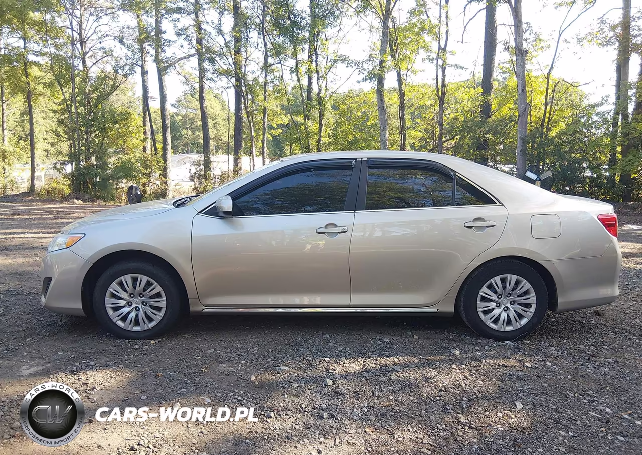 2013 Toyota Camry Le VIN:4T4BF1FK3DR324470 - 14
