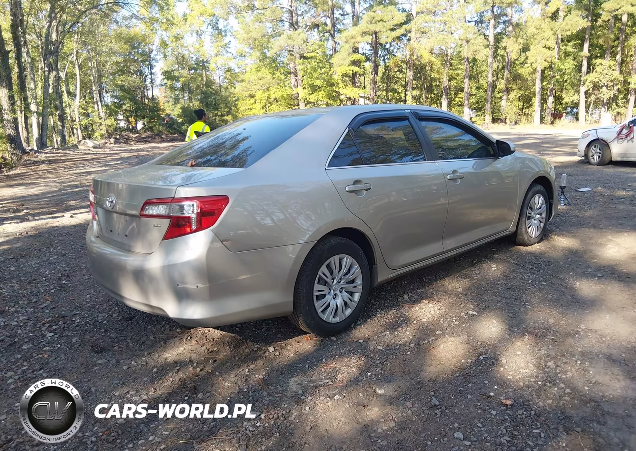 2013 Toyota Camry Le VIN:4T4BF1FK3DR324470 - 4