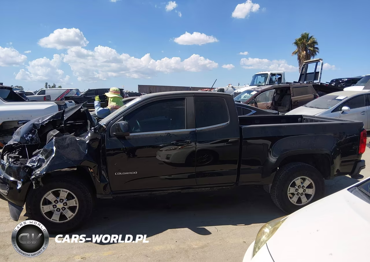2018 Chevrolet Colorado Wt VIN:1GCHSBEAXJ1209249 - 14