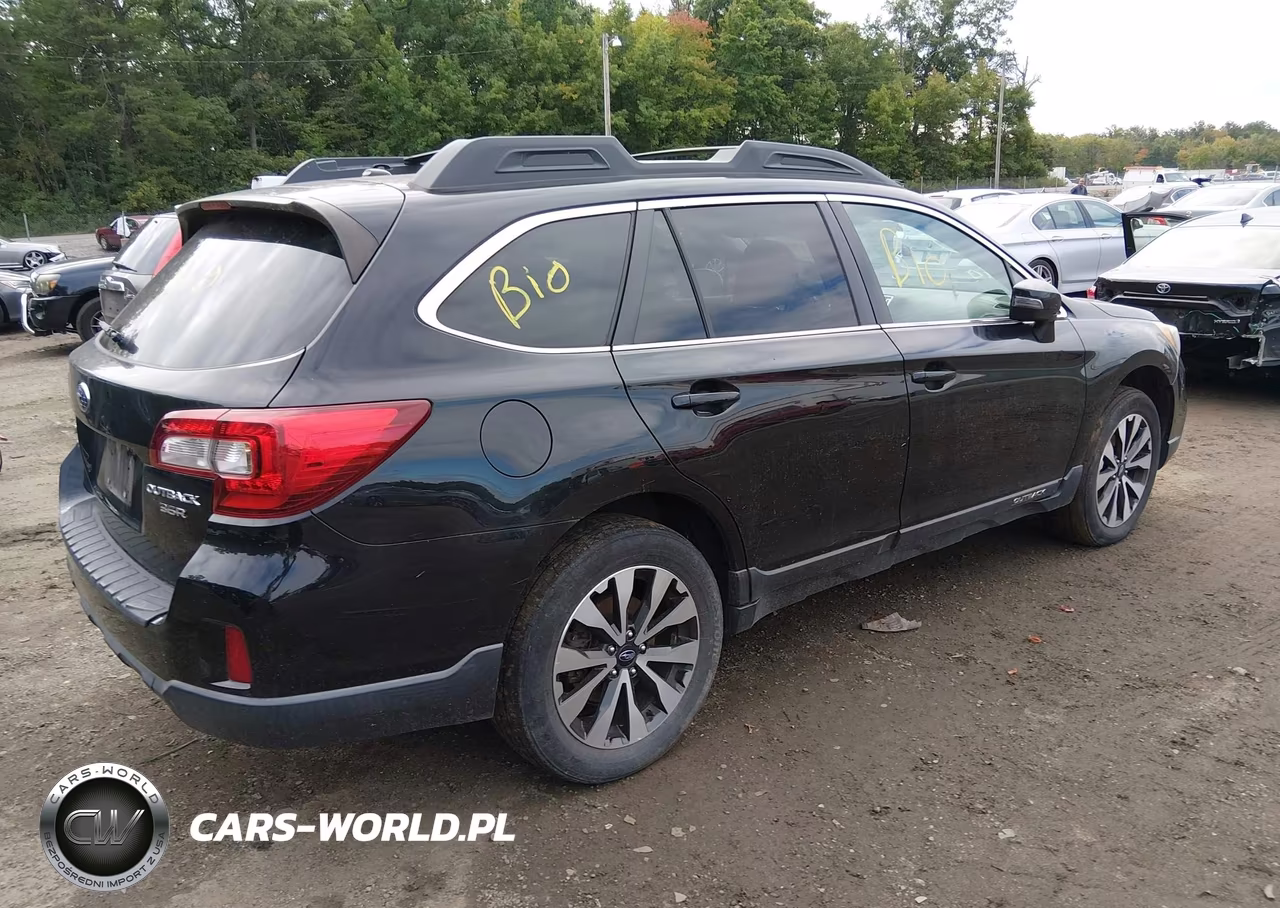 2015 Subaru Outback 3.6R Limited VIN:4S4BSENCXF3349219 - 4