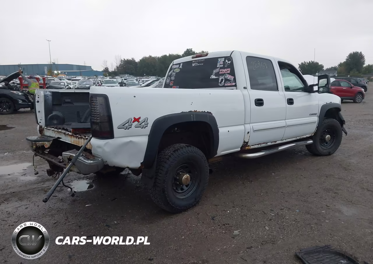 2003 Chevrolet Silverado 2500Hd Lt VIN:1GCHK23U13F218120 - 4