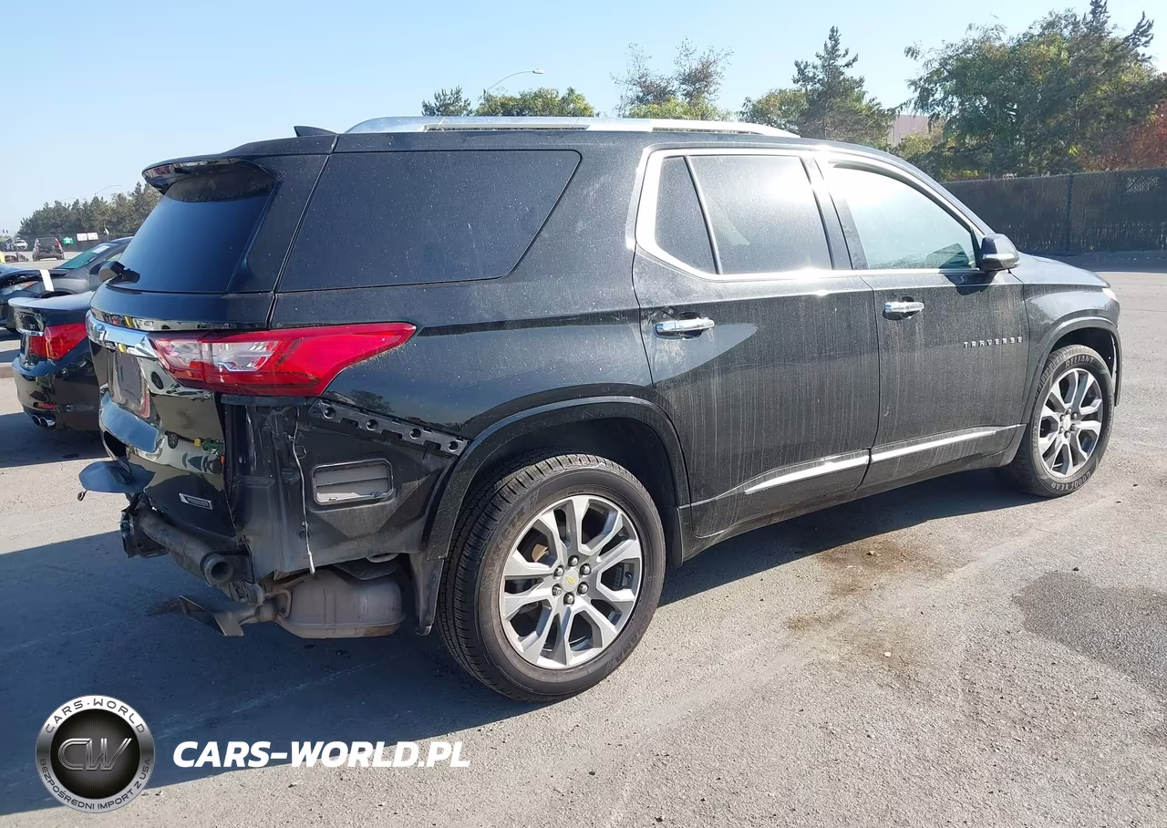 2018 Chevrolet Traverse Premier VIN:1GNERKKWXJJ244332 - 4