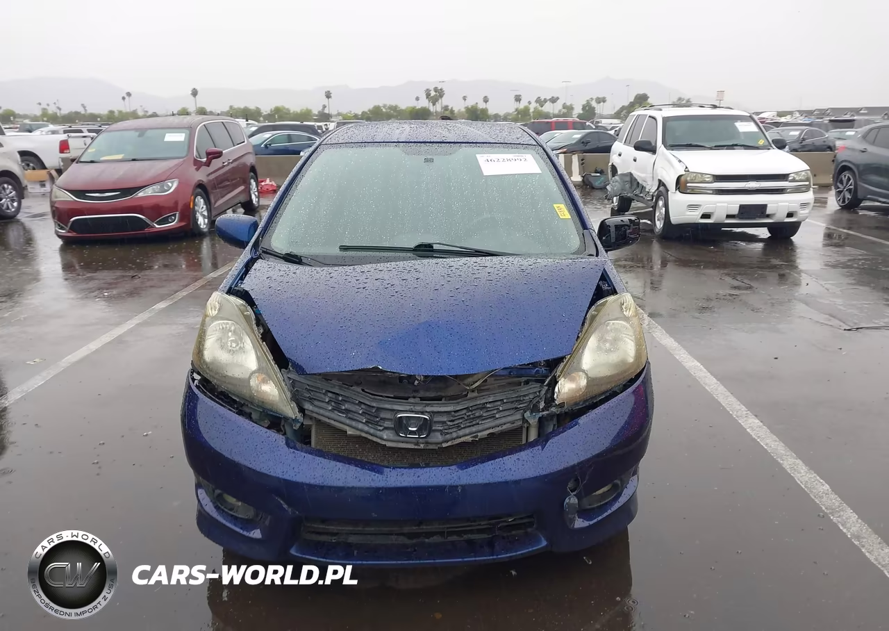 2013 Honda Fit Sport VIN:JHMGE8H58DC018019 - 12