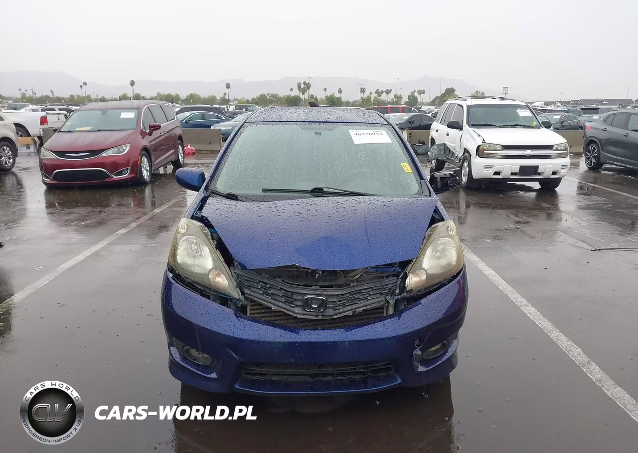 2013 Honda Fit Sport VIN:JHMGE8H58DC018019 - 6