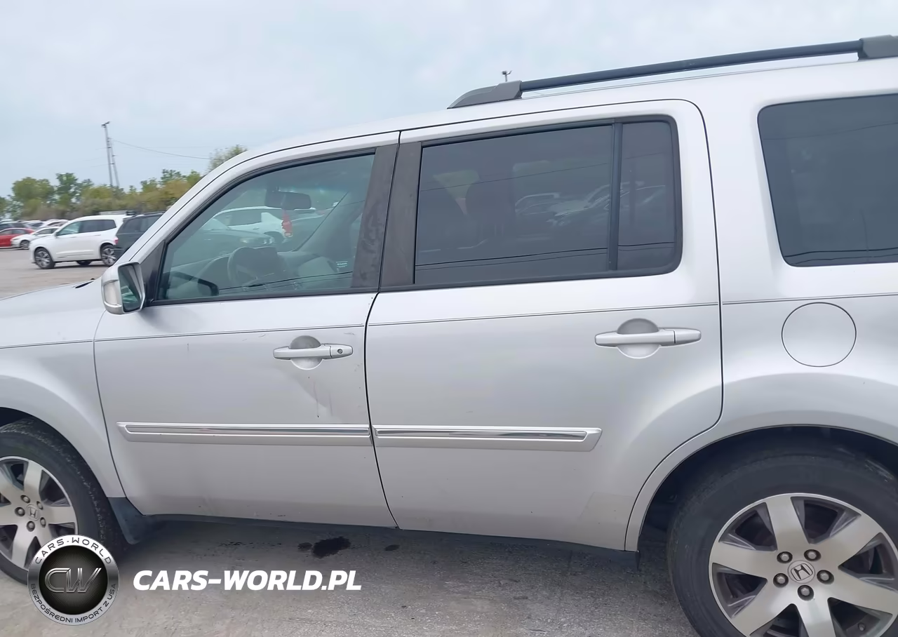 2015 Honda Pilot Touring VIN:5FNYF4H9XFB003770 - 15