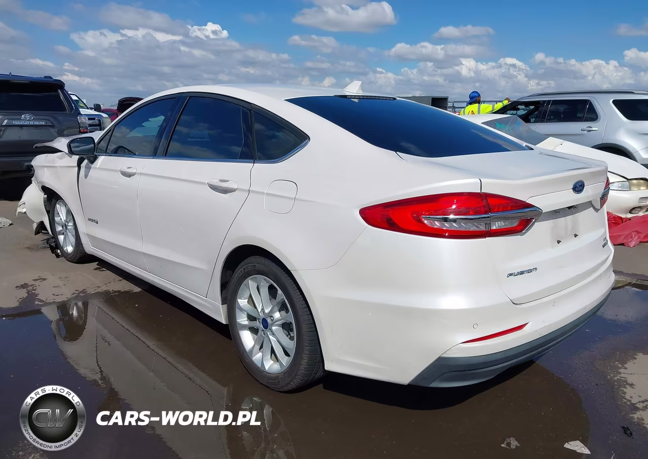 2019 Ford Fusion Hybrid Se VIN:3FA6P0LU8KR176677 - 3