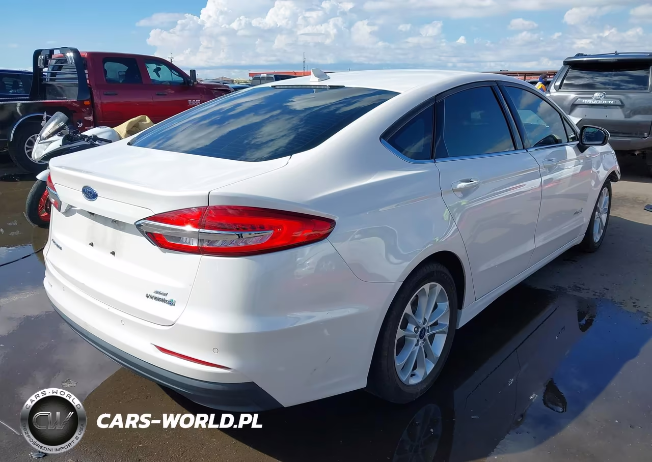 2019 Ford Fusion Hybrid Se VIN:3FA6P0LU8KR176677 - 4