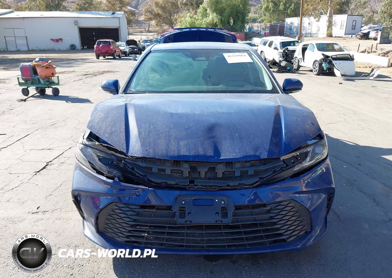 2026 Toyota Camry Le VIN:4T1DAACK3TU219609 - 12