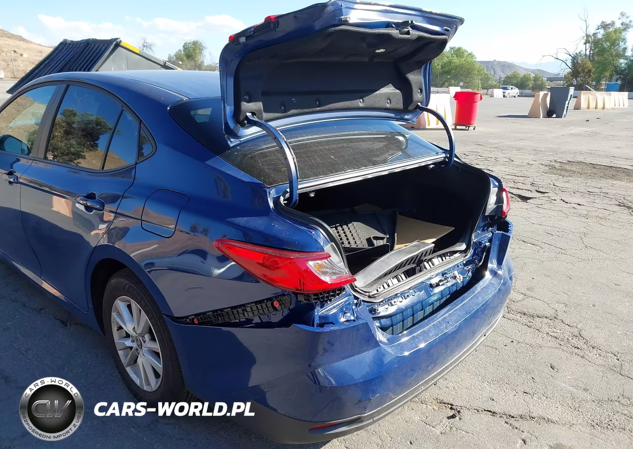 2026 Toyota Camry Le VIN:4T1DAACK3TU219609 - 18