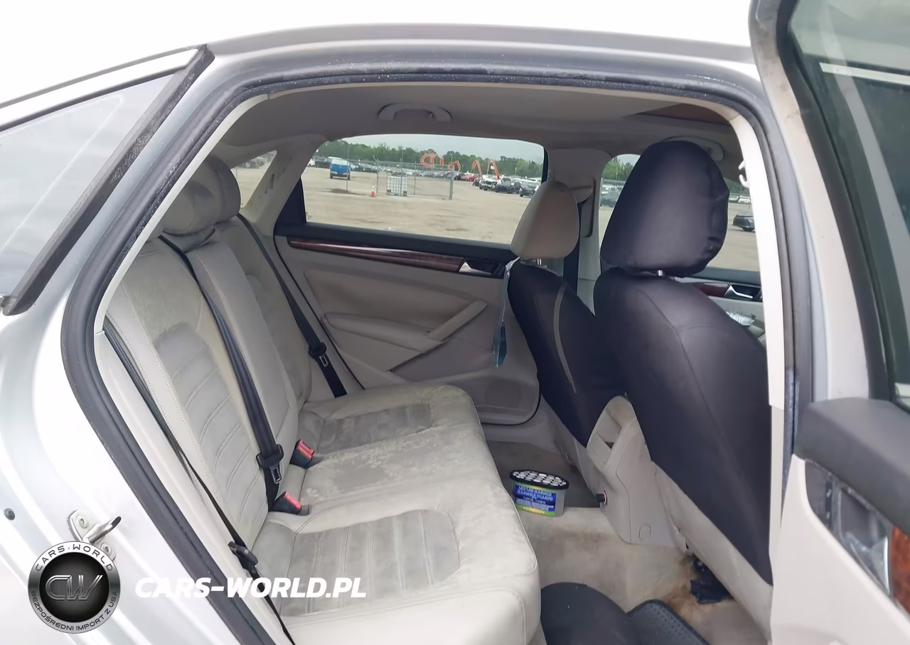 2012 Volkswagen Passat 3.6L V6 Sel Premium VIN:1VWCM7A35CC021378 - 8