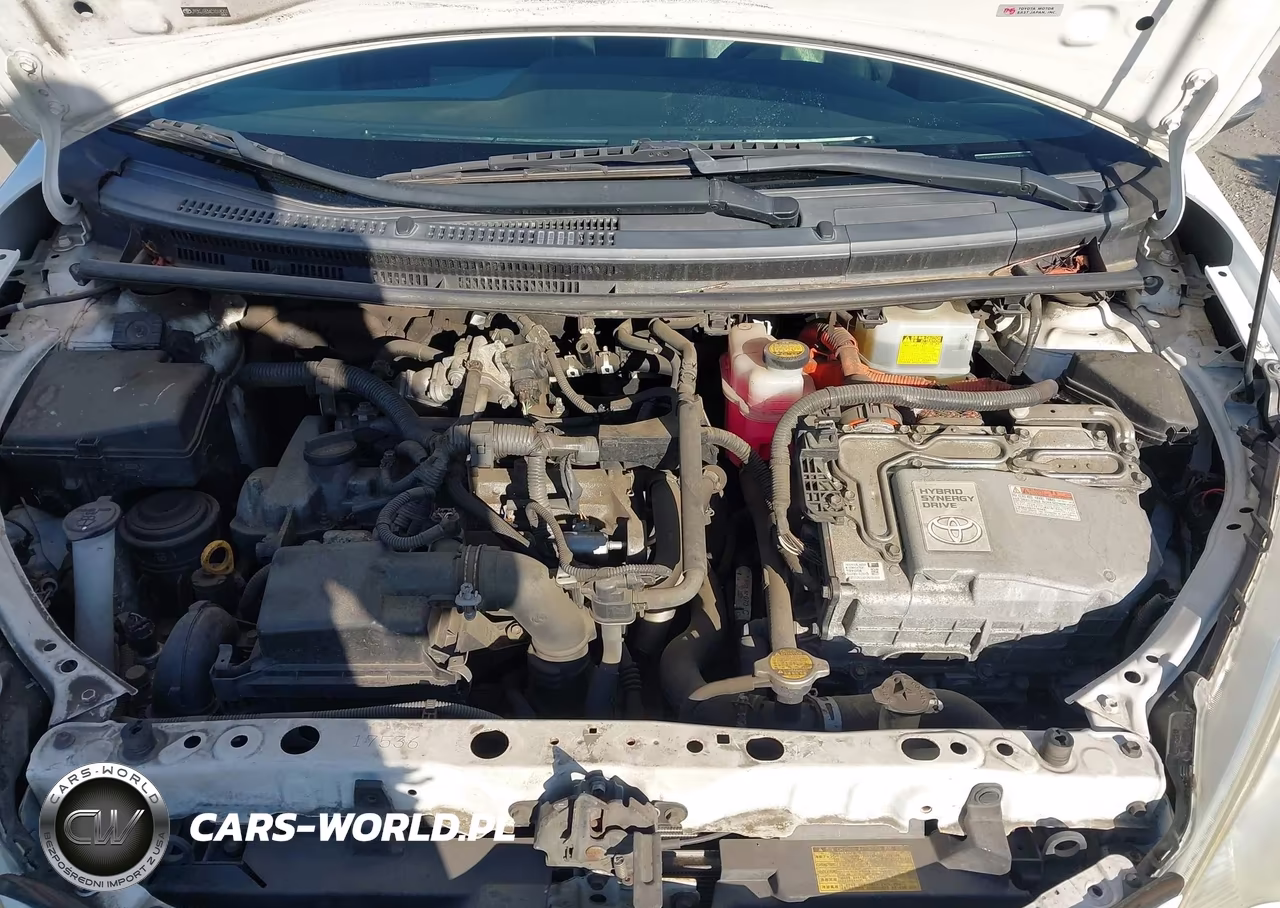 2012 Toyota Prius C Three VIN:JTDKDTB34C1018201 - 10