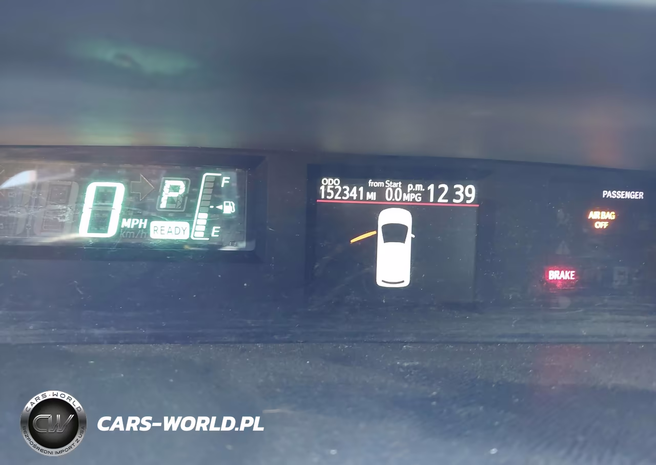 2012 Toyota Prius C Three VIN:JTDKDTB34C1018201 - 7