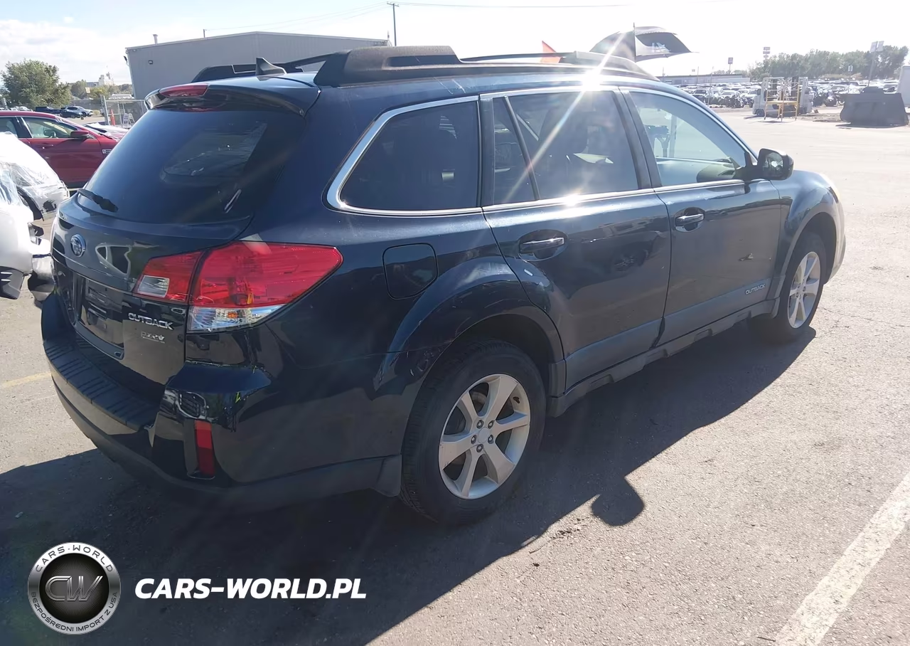 2014 Subaru Outback 2.5I Premium VIN:4S4BRBDC2E3207554 - 4