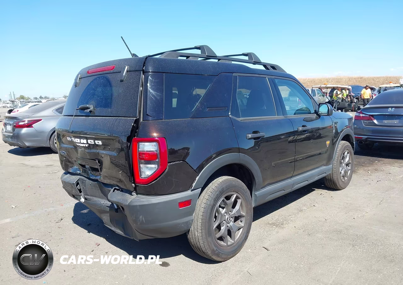 2021 Ford Bronco Sport Badlands VIN:3FMCR9D97MRA30601 - 4