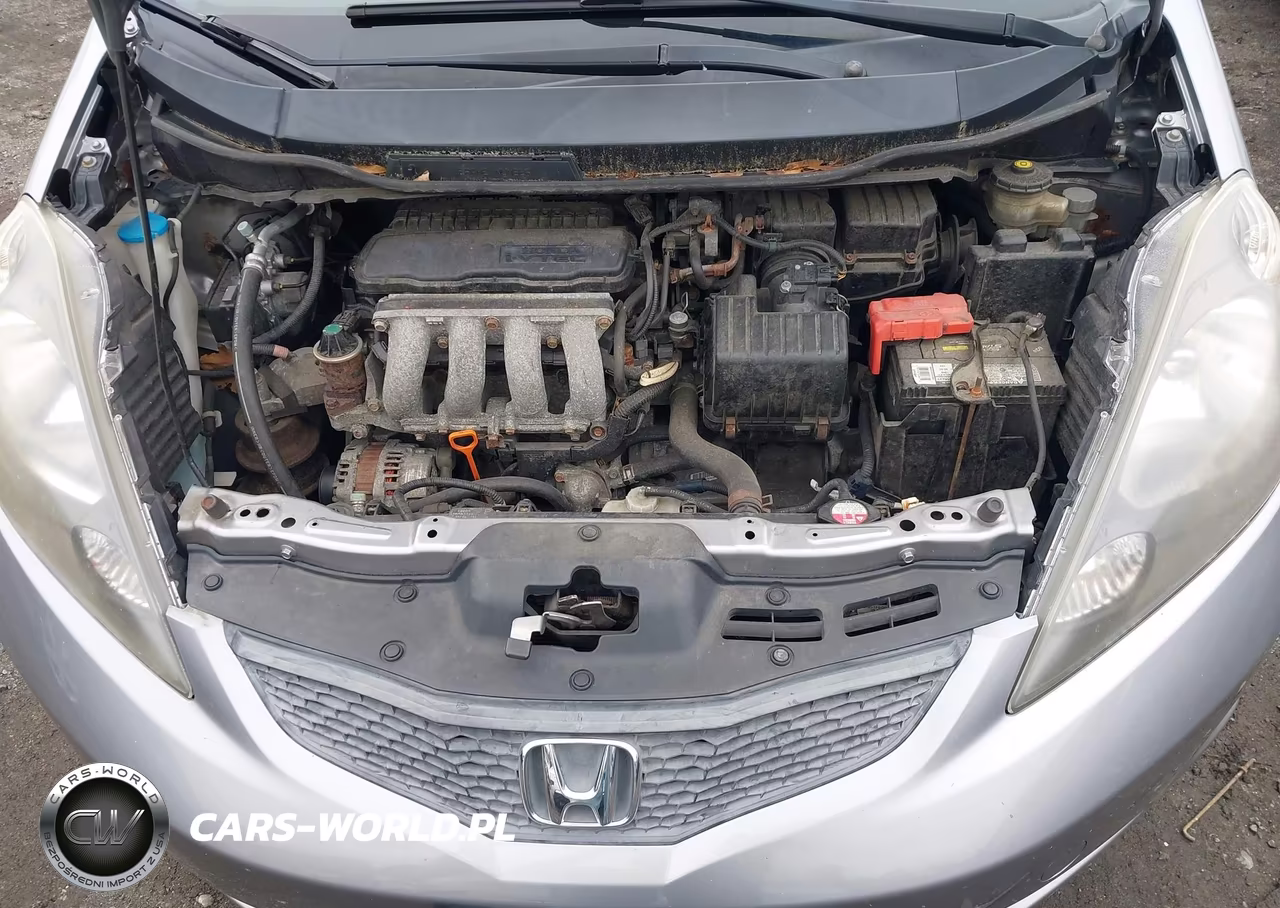 2010 Honda Fit VIN:JHMGE8G26AC003568 - 10