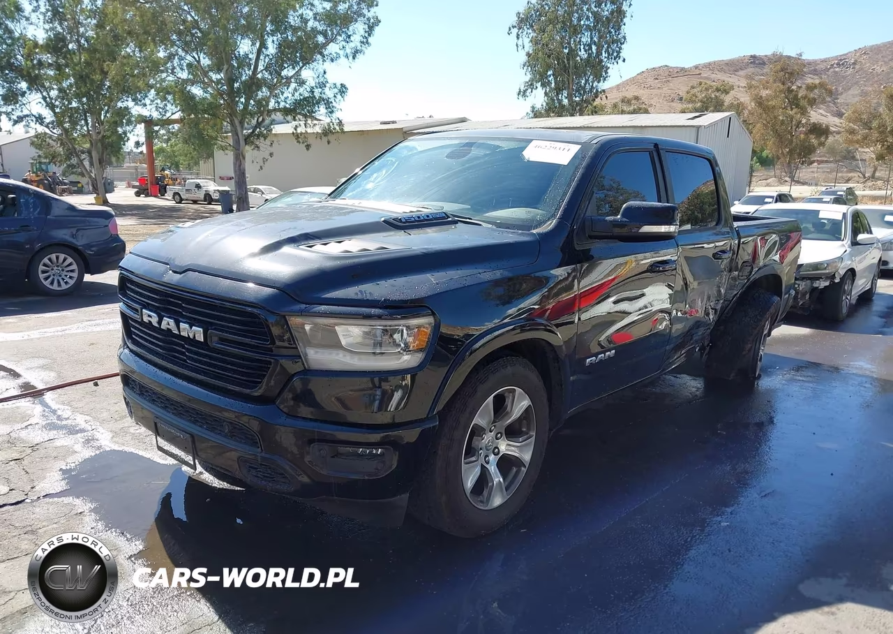 2019 Ram 1500 Laramie 4X4 5'7 Box VIN:1C6SRFJT4KN809136 - 2