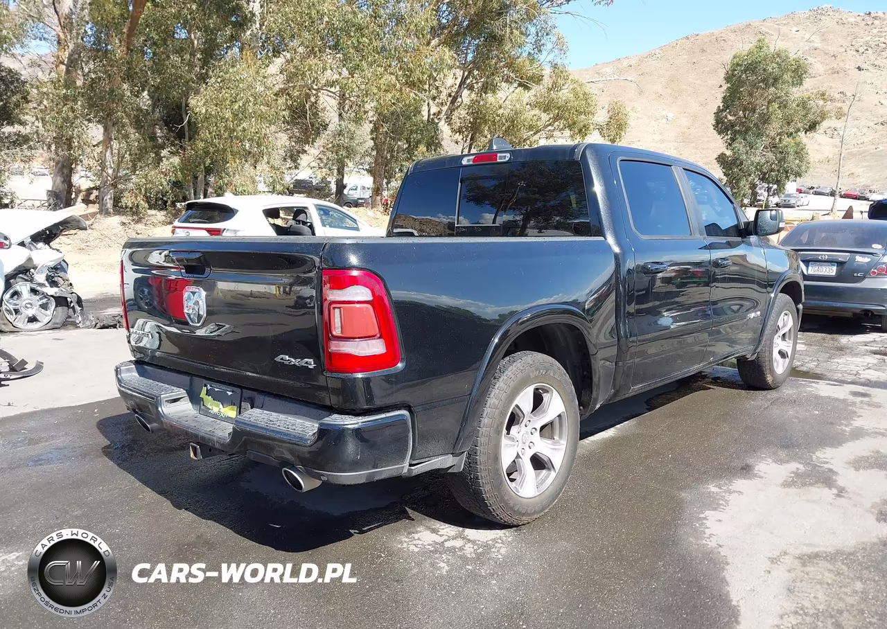 2019 Ram 1500 Laramie 4X4 5'7 Box VIN:1C6SRFJT4KN809136 - 4