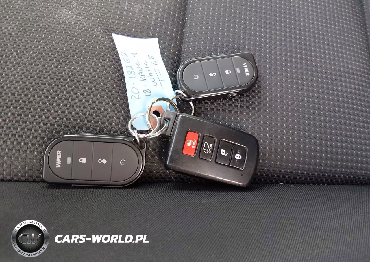 2018 Toyota Rav4 Hybrid Xle VIN:JTMRJREV9JD203668 - 11