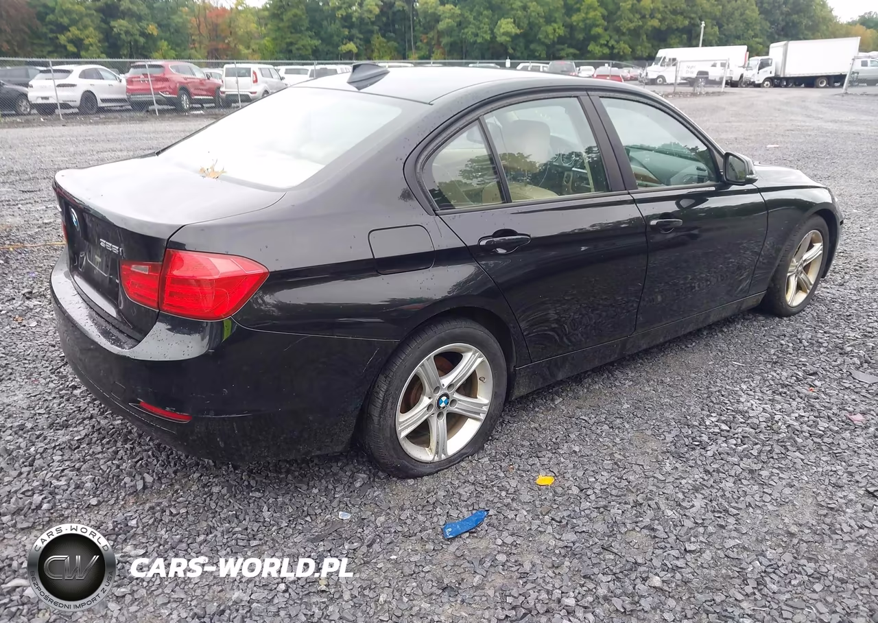 2013 BMW 328I xDrive VIN:WBA3B5C58DF597152 - 4