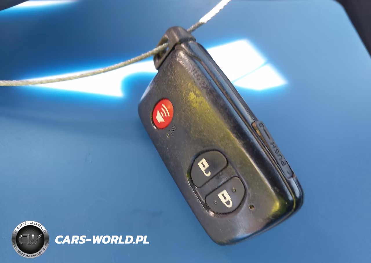 2013 Toyota Prius Two VIN:JTDKN3DU1D0347819 - 11
