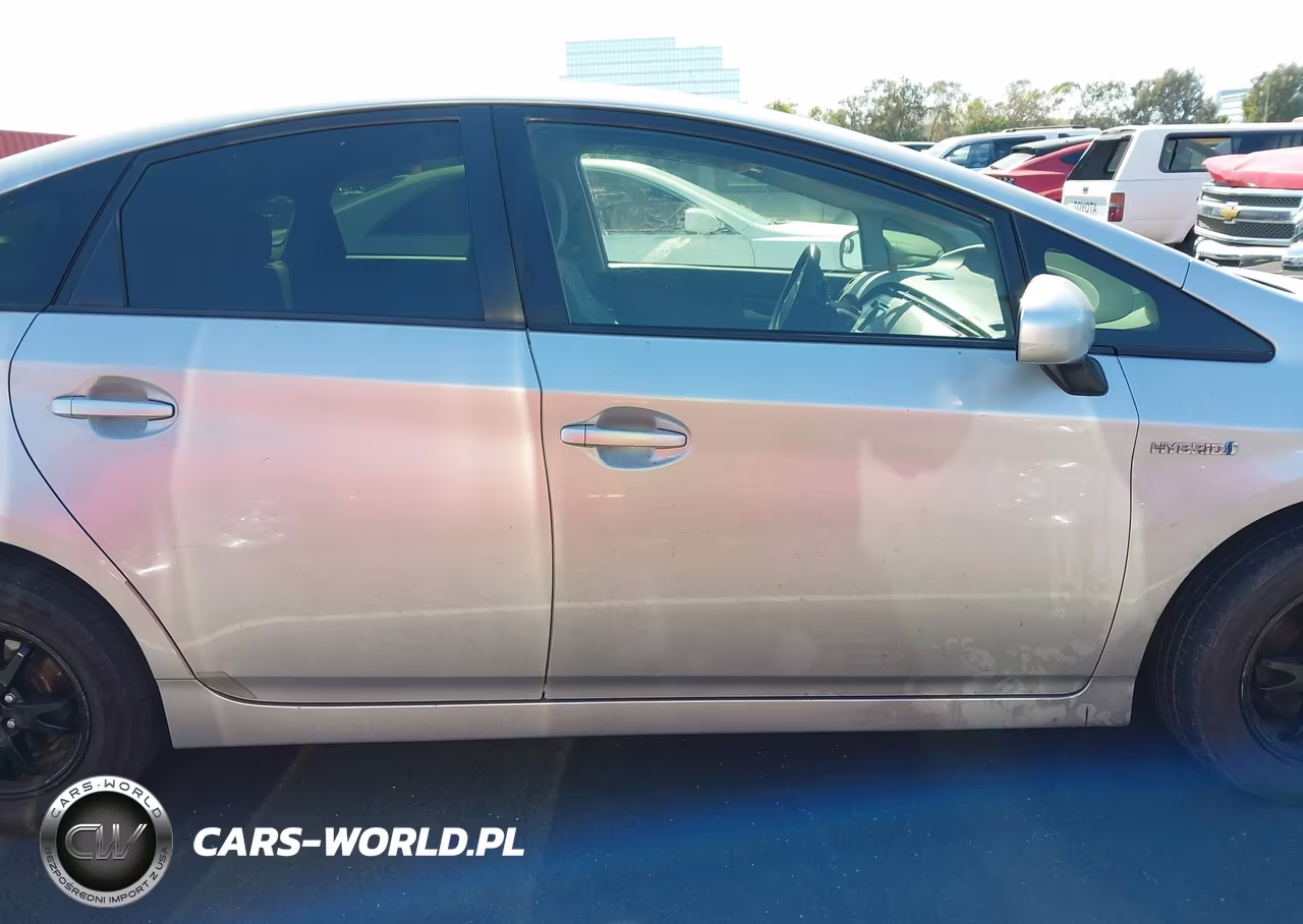 2013 Toyota Prius Two VIN:JTDKN3DU1D0347819 - 13