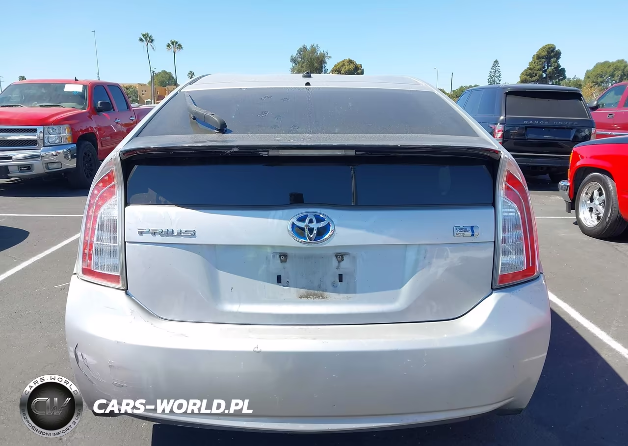 2013 Toyota Prius Two VIN:JTDKN3DU1D0347819 - 16