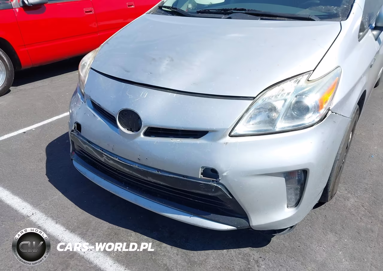 2013 Toyota Prius Two VIN:JTDKN3DU1D0347819 - 6