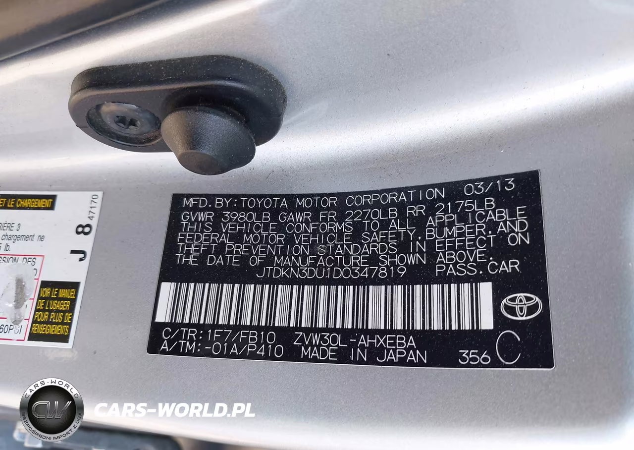 2013 Toyota Prius Two VIN:JTDKN3DU1D0347819 - 9