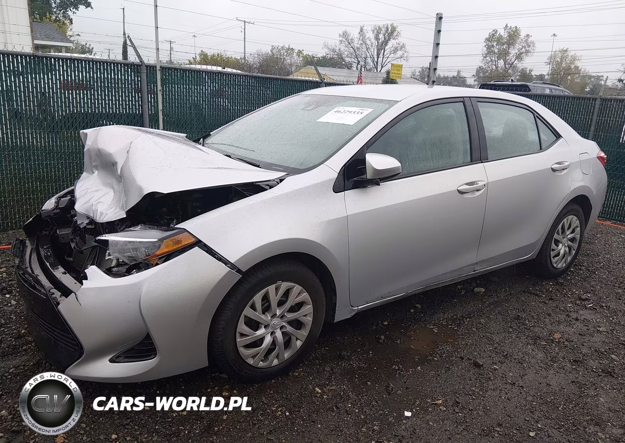 2018 Toyota Corolla Le VIN:2T1BURHE6JC091087 - 2