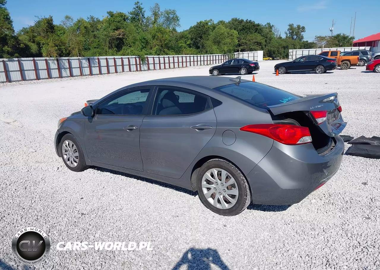 2013 Hyundai Elantra Gls VIN:5NPDH4AE8DH190411 - 3