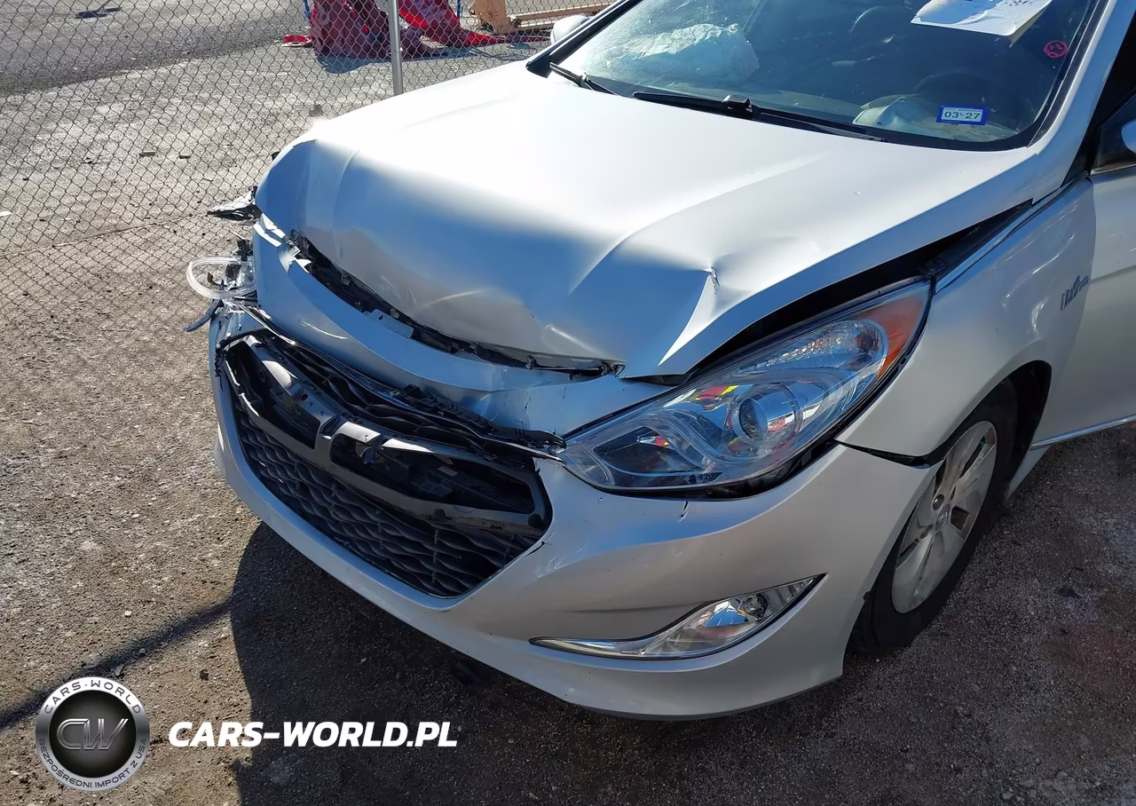 2015 Hyundai Sonata Hybrid VIN:KMHEC4A47FA137070 - 6